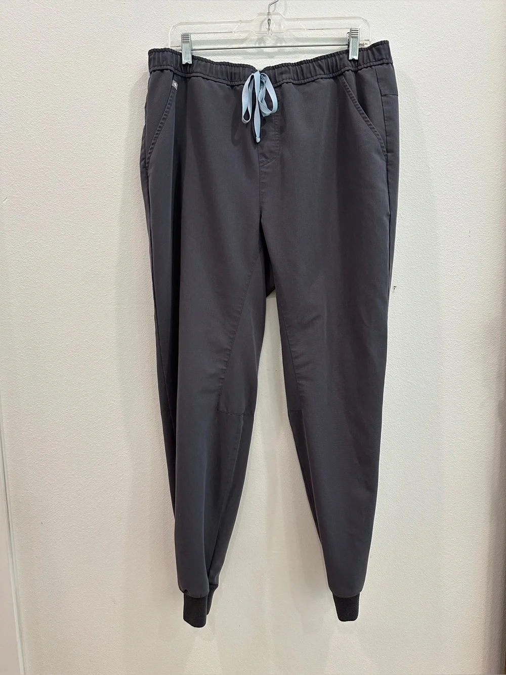 Figs Men’s Charcoal Tansen Jogger Scrub Pants size XL